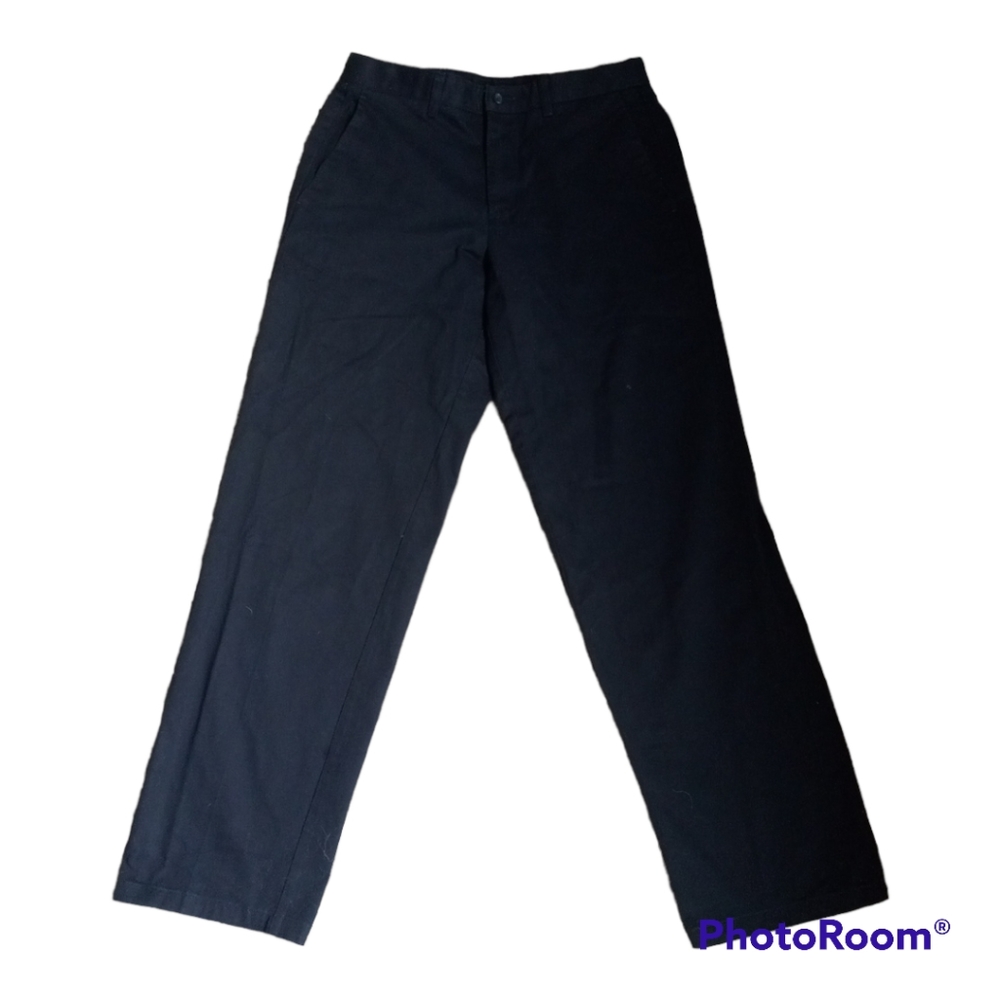 Dockers, size W32 X L32, Navy Blue.